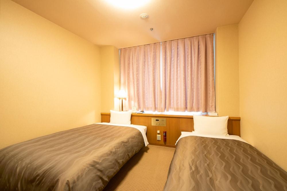 Hiroshima City Bunka Koryu Kaikan Hotel Exterior photo