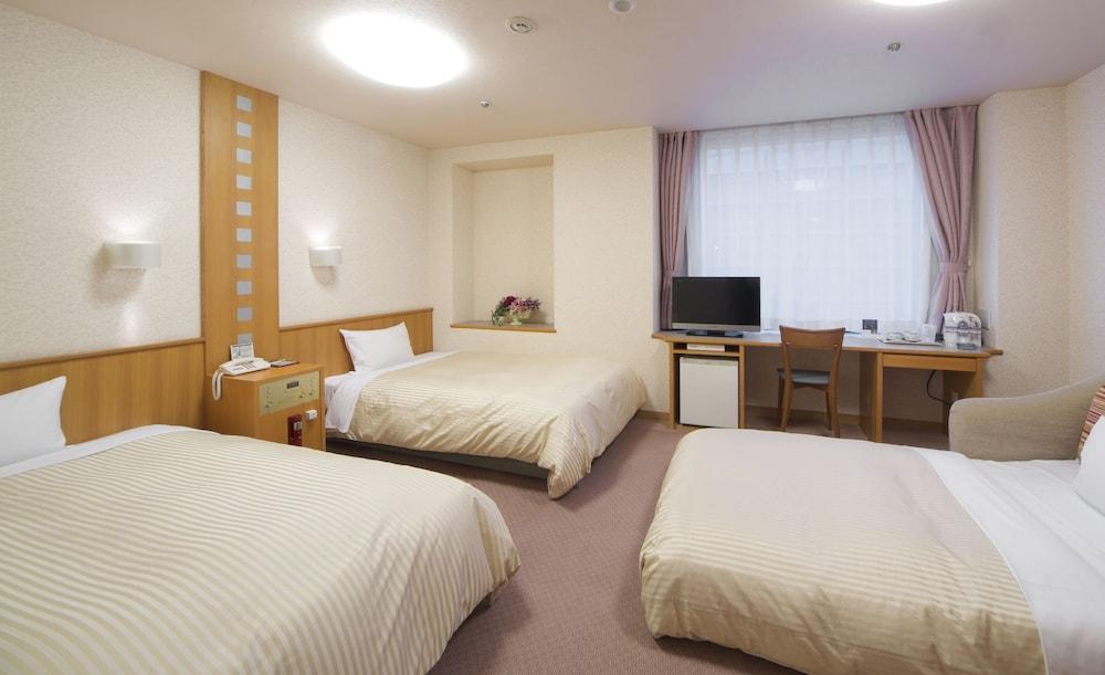 Hiroshima City Bunka Koryu Kaikan Hotel Exterior photo