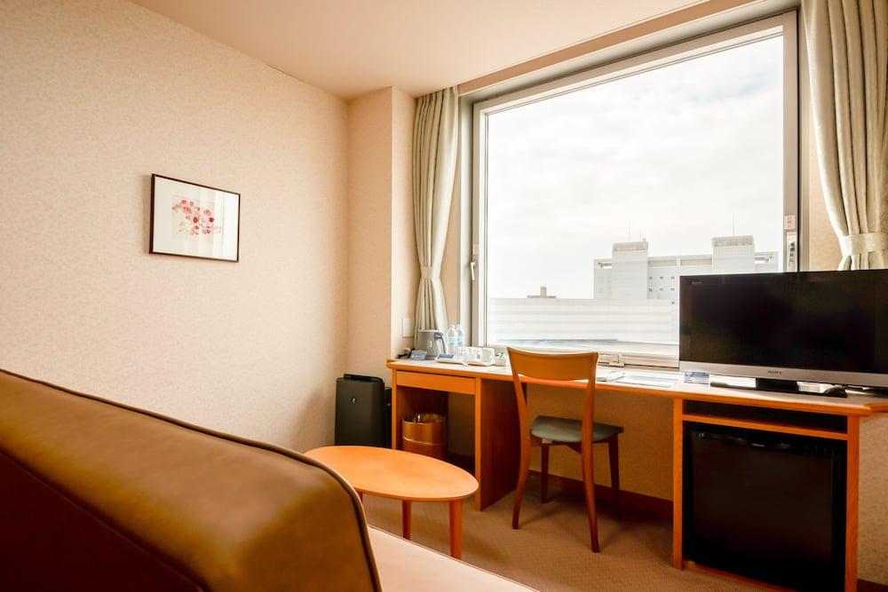 Hiroshima City Bunka Koryu Kaikan Hotel Exterior photo