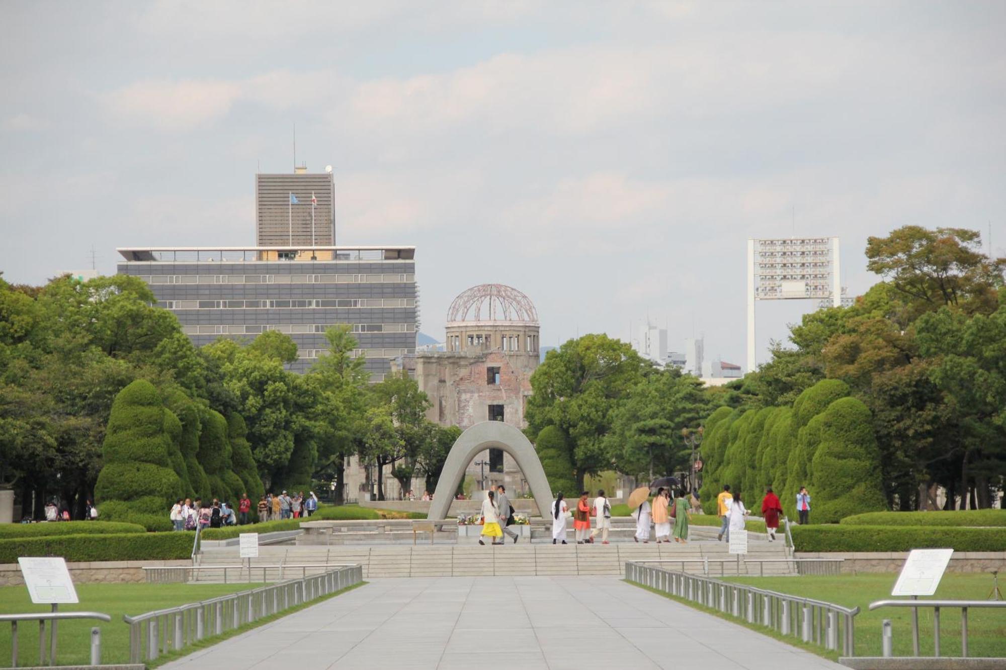 Hiroshima City Bunka Koryu Kaikan Hotel Exterior photo