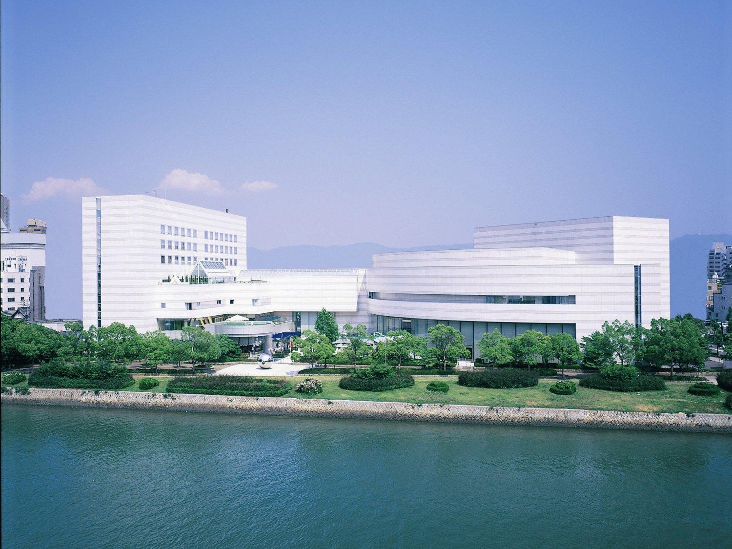 Hiroshima City Bunka Koryu Kaikan Hotel Exterior photo